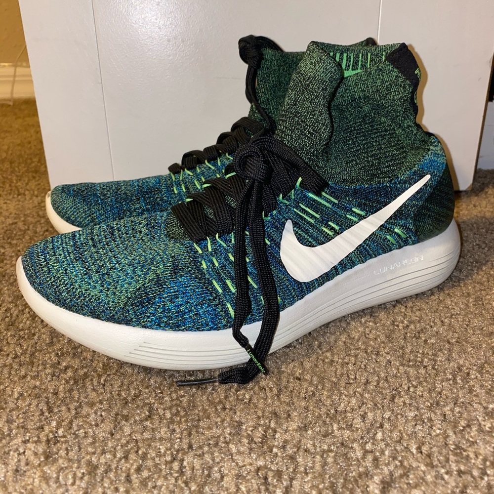 Lunar Epic Flyknit Mid